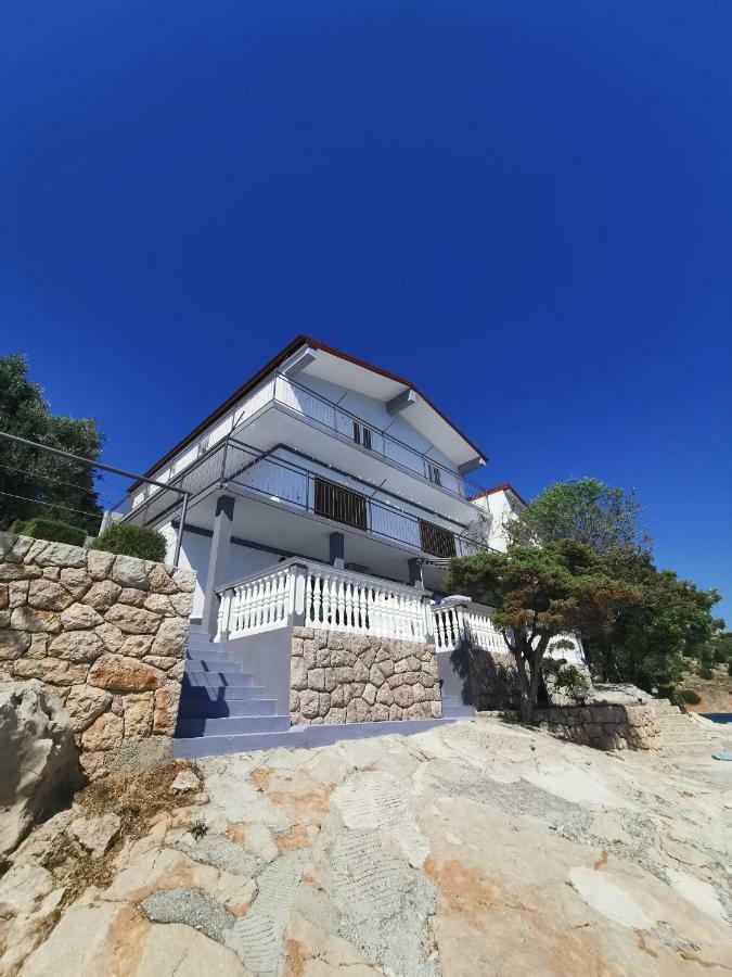 Apartmani Mila Starigrad Paklenica Exteriör bild