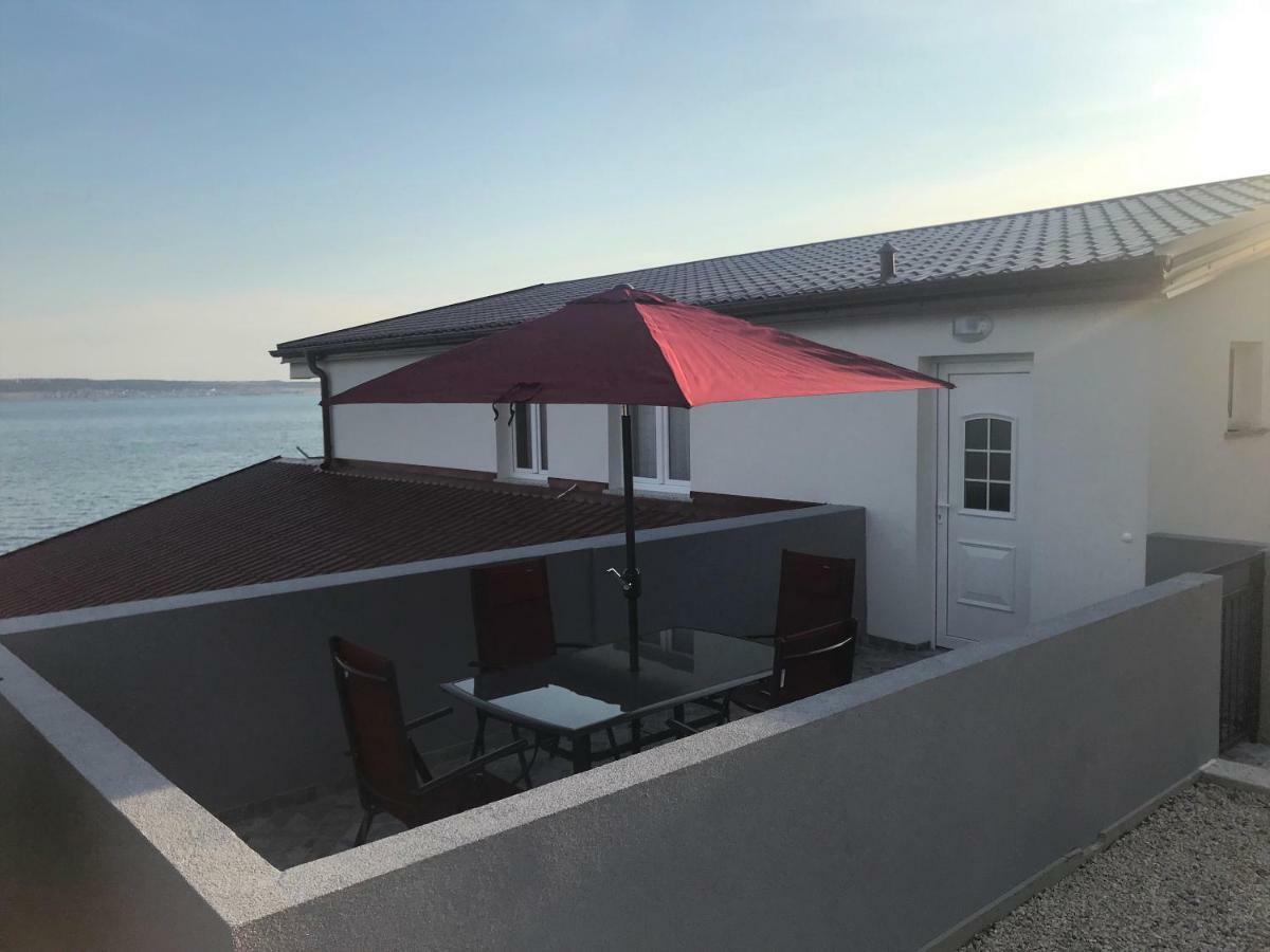 Apartmani Mila Starigrad Paklenica Exteriör bild
