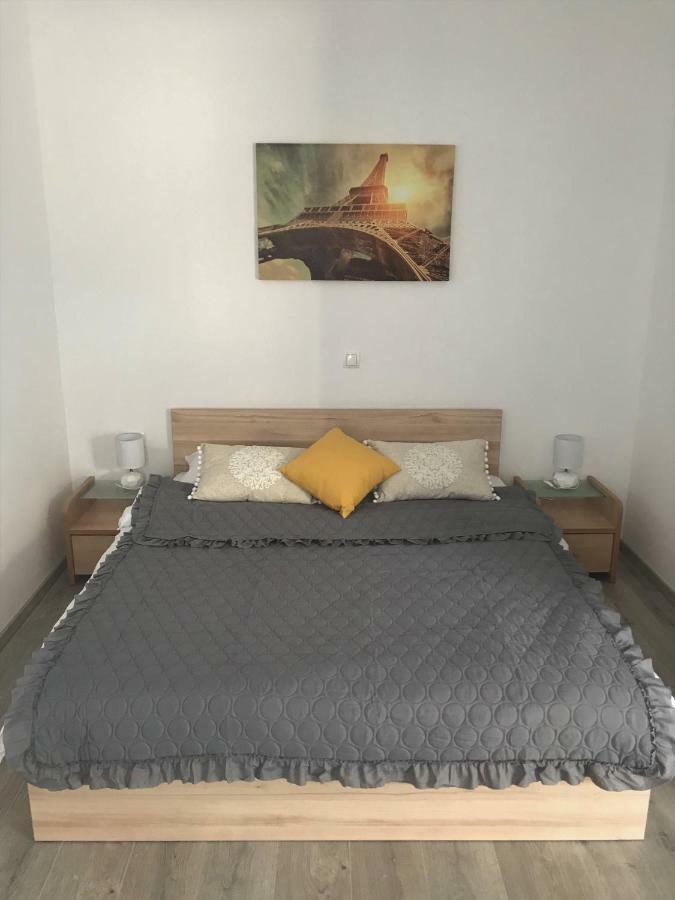 Apartmani Mila Starigrad Paklenica Exteriör bild