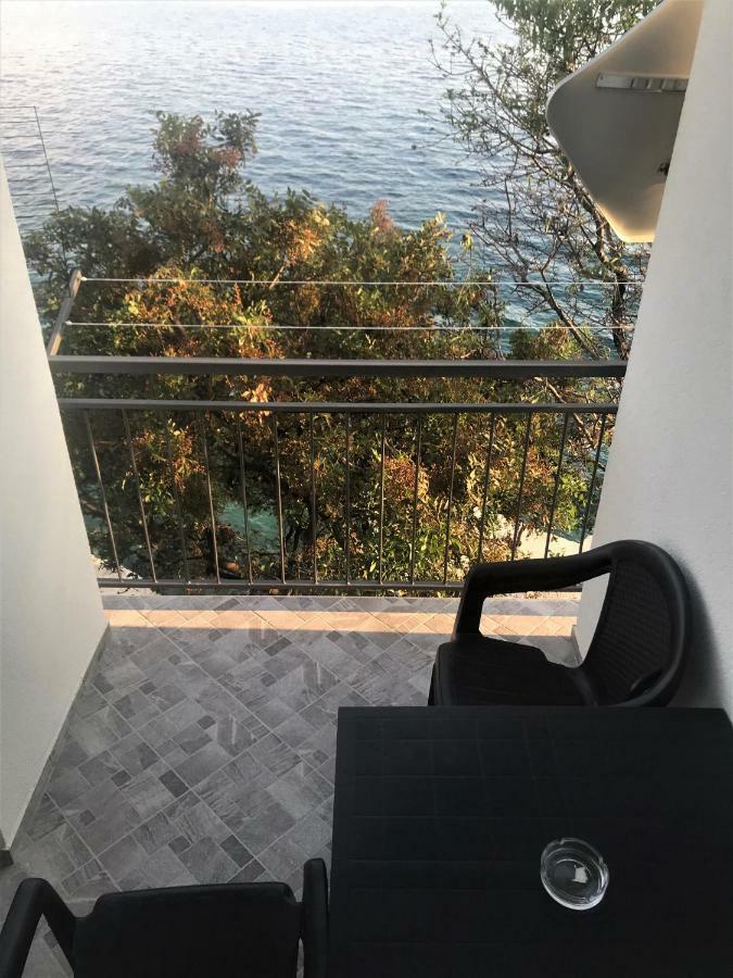 Apartmani Mila Starigrad Paklenica Exteriör bild