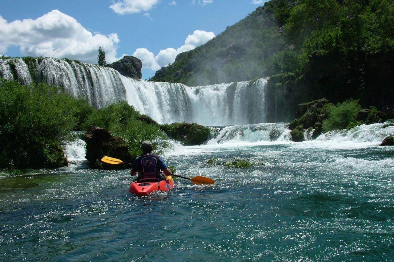 Apartmani Mila Starigrad Paklenica Exteriör bild