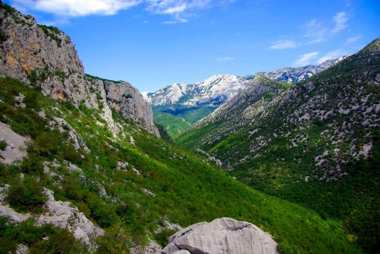 Apartmani Mila Starigrad Paklenica Exteriör bild